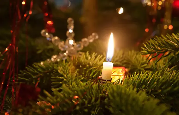 Ein feuriges Weihnachtsfest in Deutschland. 
