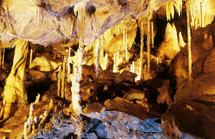 Tropfsteine der Atta-Höhle in Attendorn